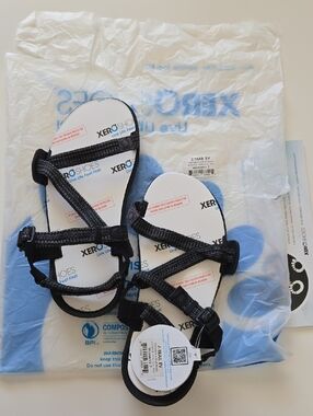 Xero Shoes Z-Trail EV Lightweight Black Strap Sandals Size 7 / 37.5